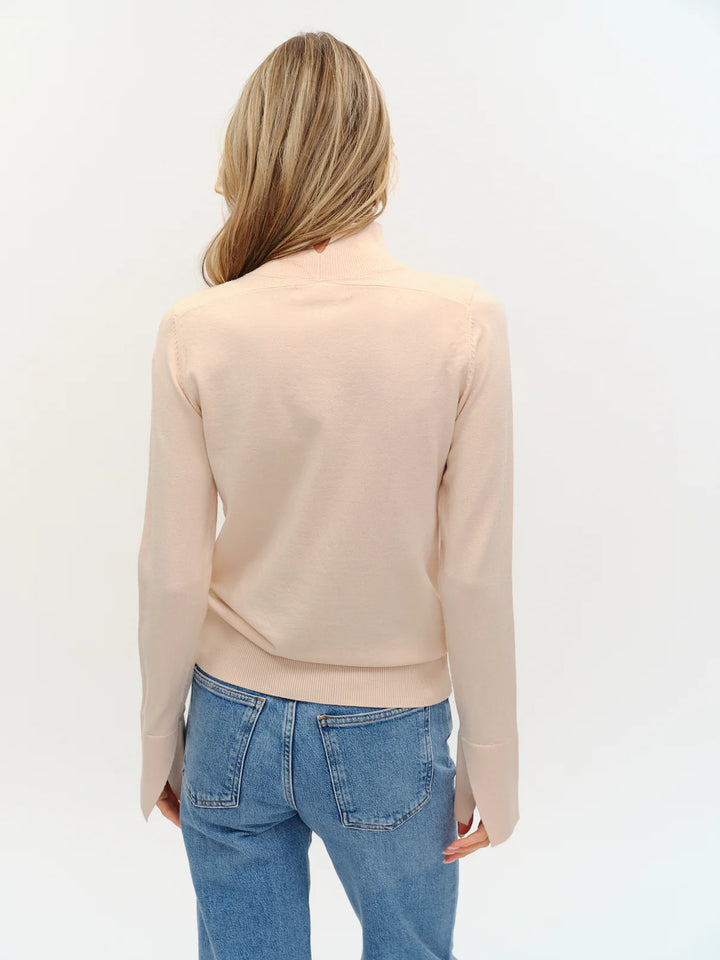 JUSTINE TURTLE NECK NOVELTY CUFF