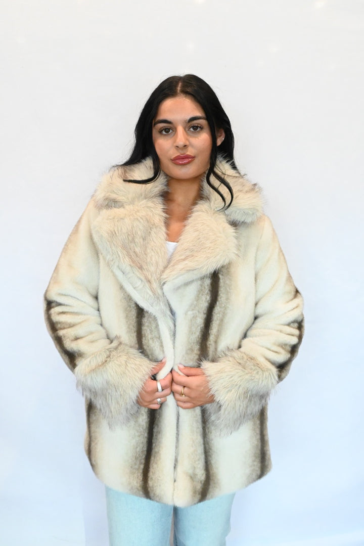 CARMELINA COAT