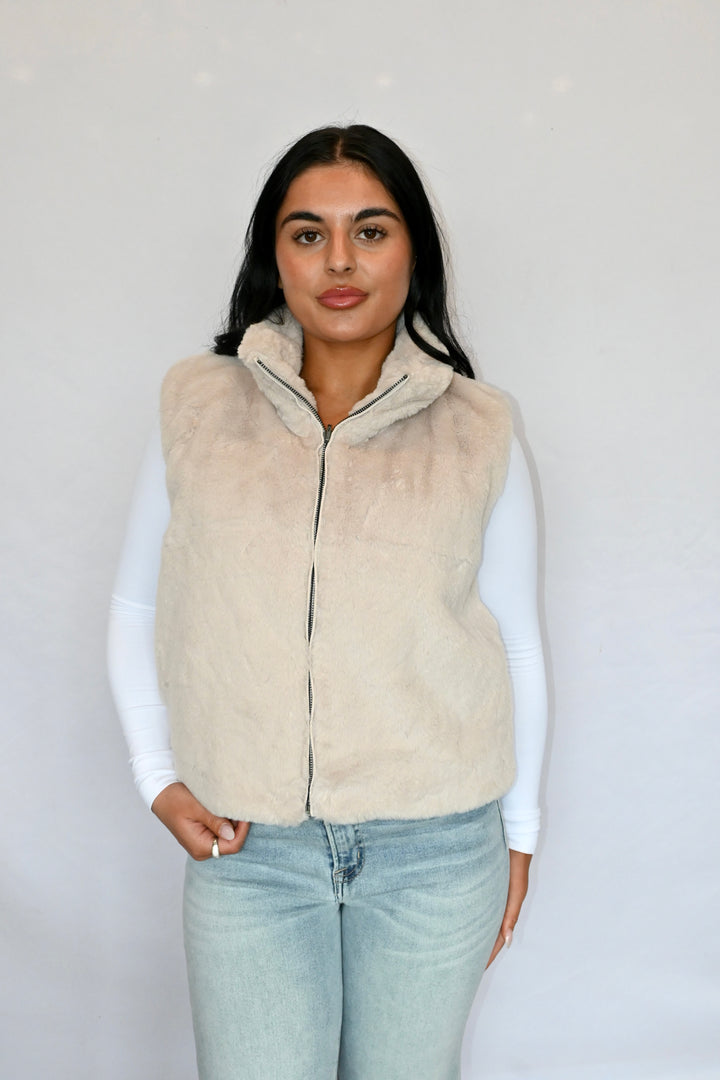 REVERSIBLE FAUX FUR VEST