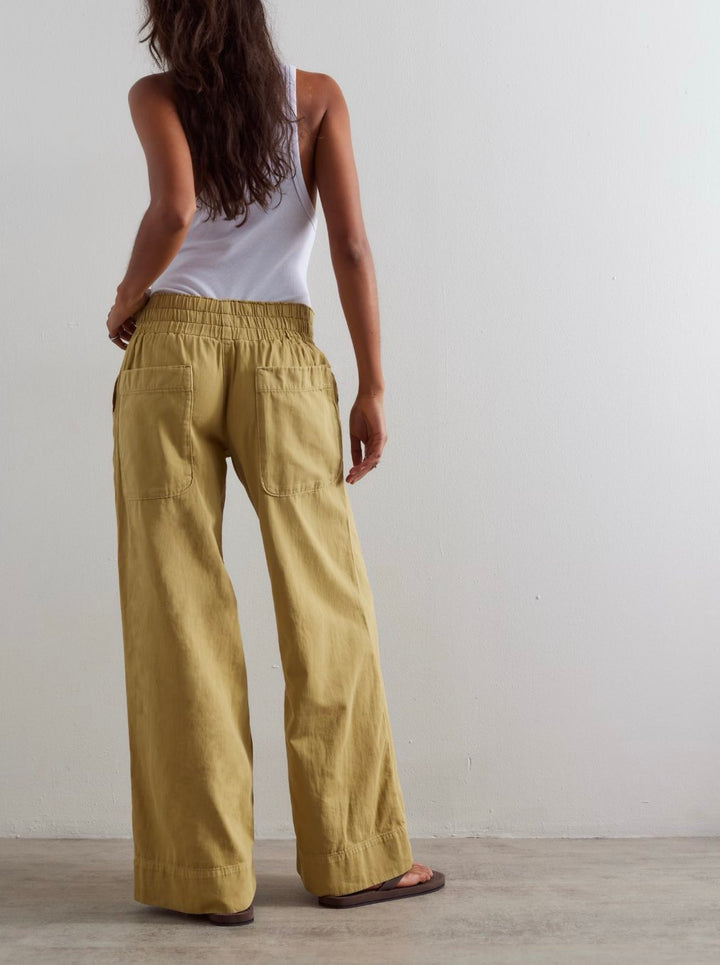 BREEZY DENIM PULL ON