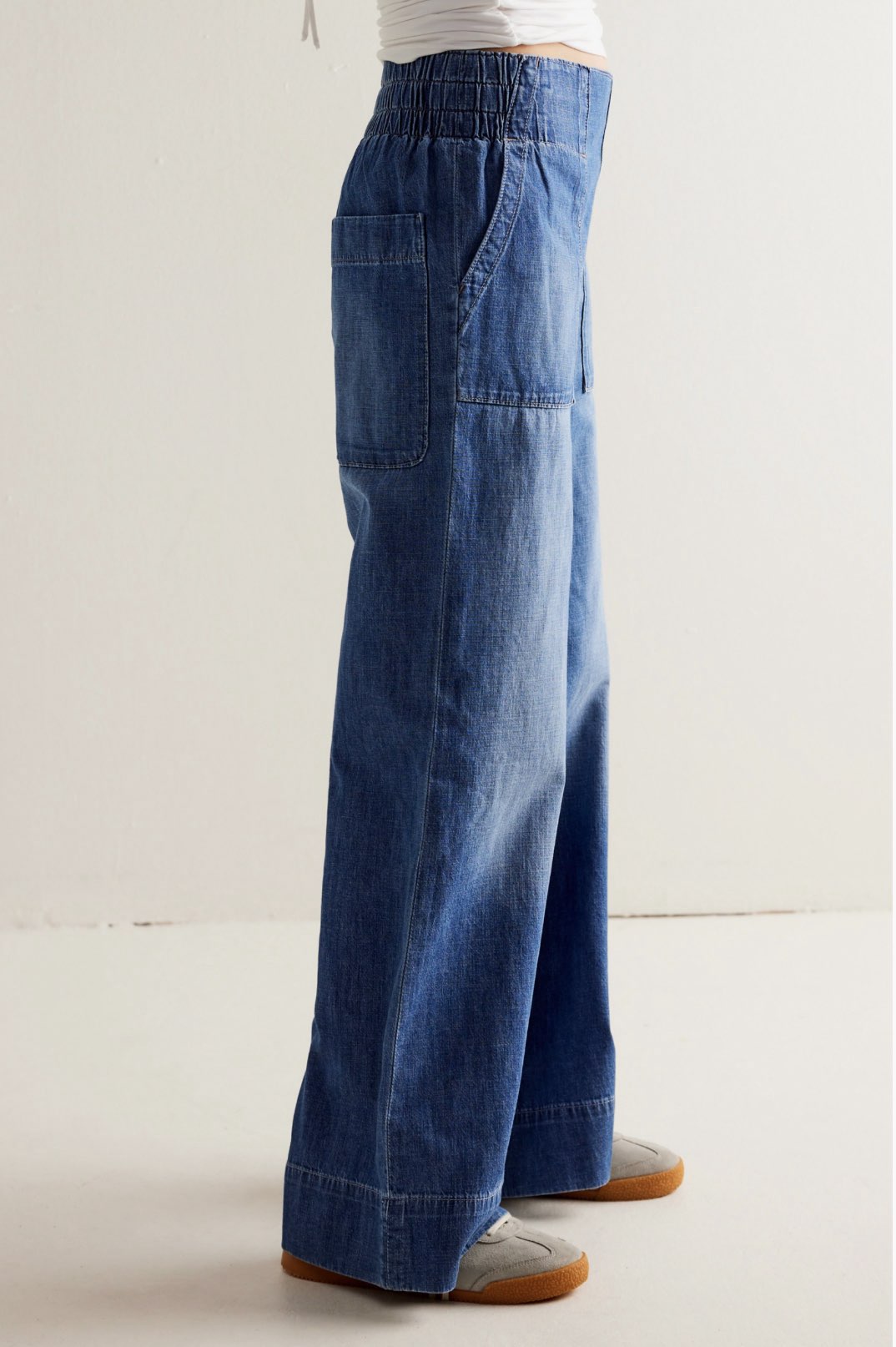 BREEZY DENIM PULL ON