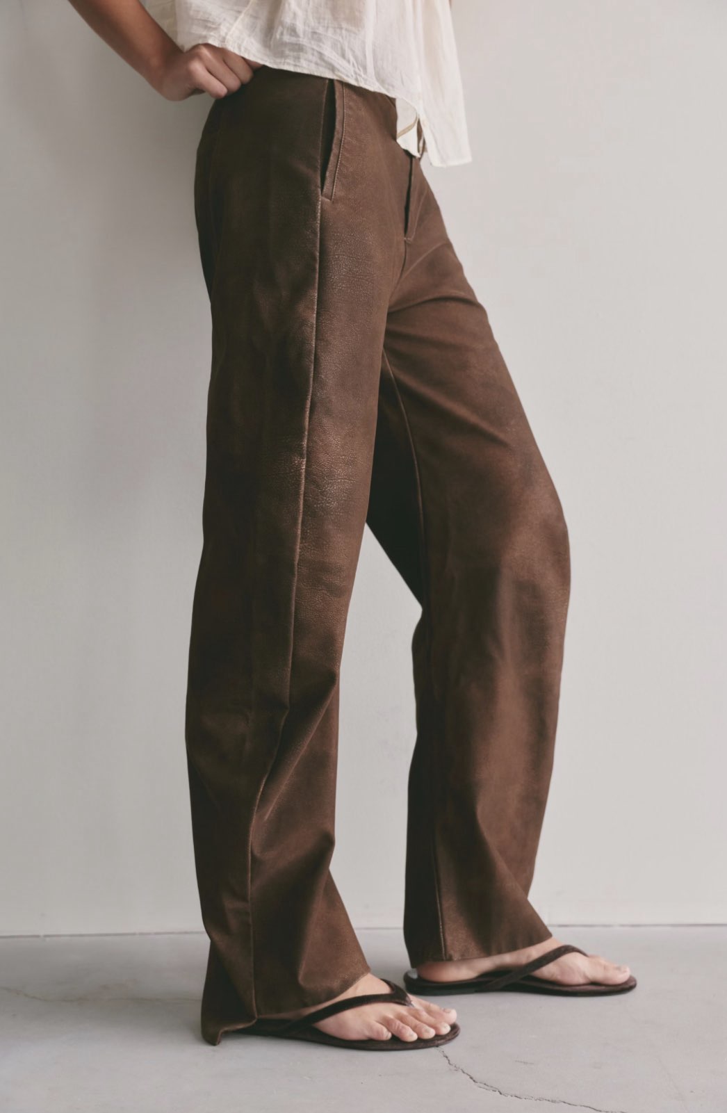 SPOTLIGHT VEGAN TROUSER