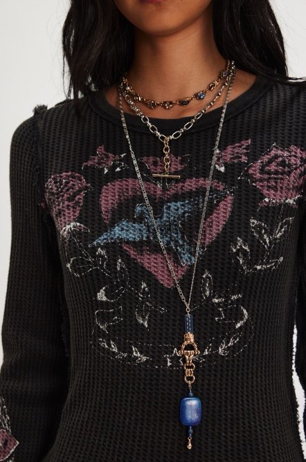 LUCKY LOCKET TEE