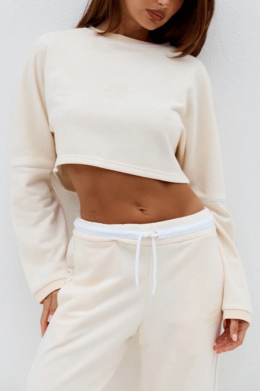 ELERI OVERSIZE LONG SLEEVE CROP TOP