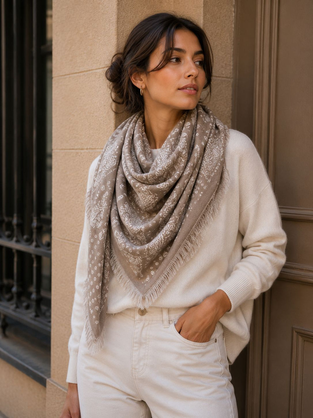 Thick Triangle 2 in 1 - Paisley Scarf