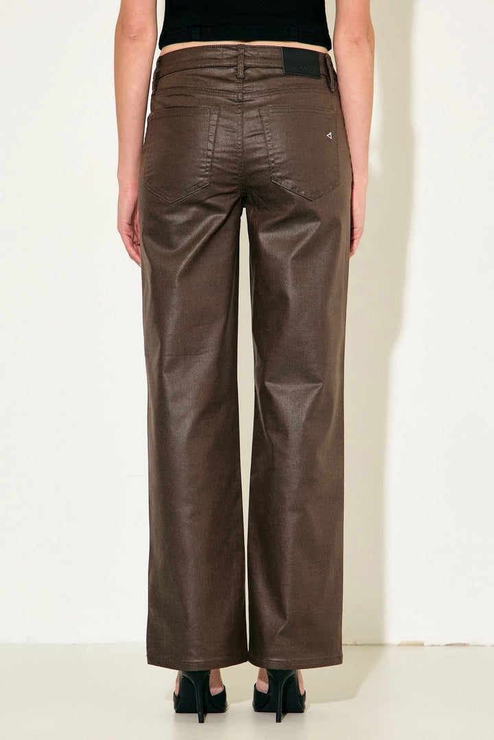 Ella Classic Straight Jean