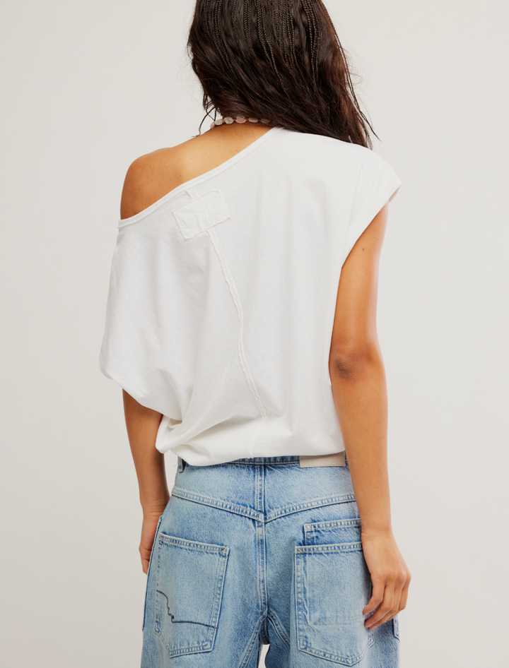 PEGGY TEE