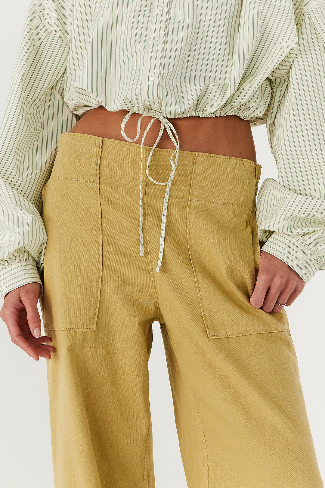 BREEZY DENIM PULL ON